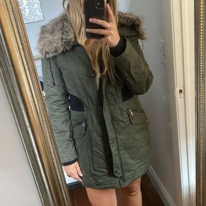 DKNY winter coat coat with removable fur collar